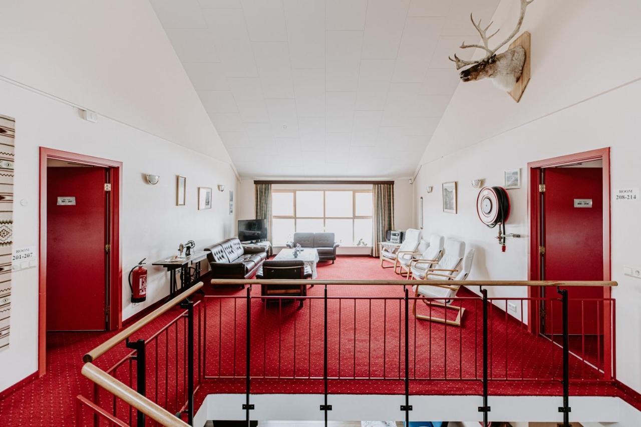 Narfastadir Guesthouse ラウガー エクステリア 写真